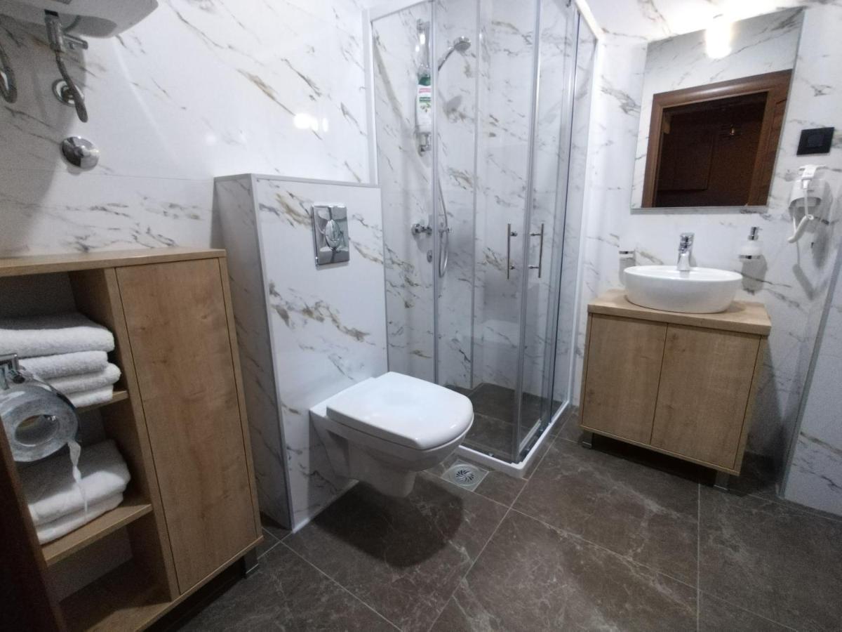 Apartmani Fantasia Cetinje Ngoại thất bức ảnh