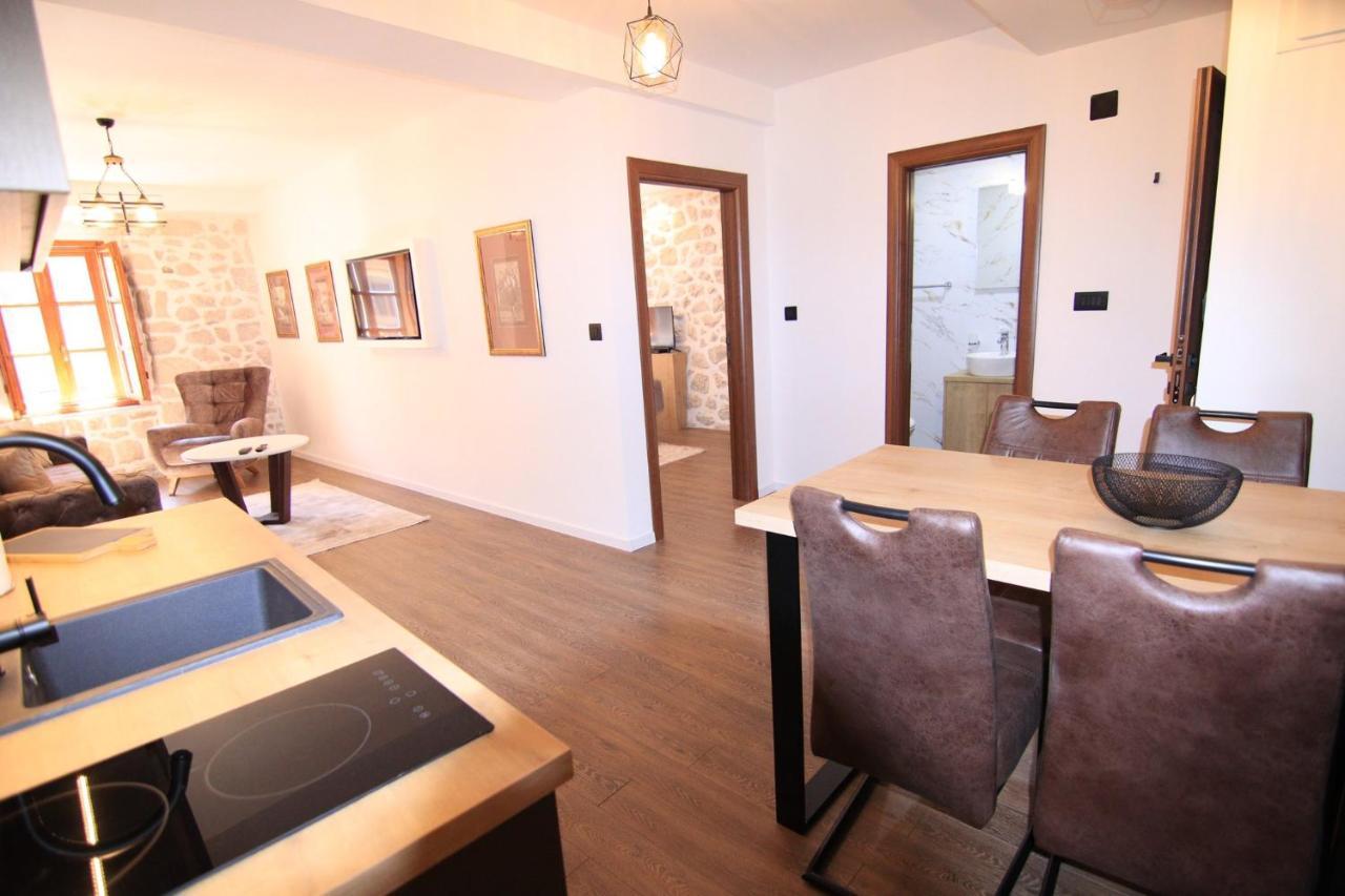 Apartmani Fantasia Cetinje Ngoại thất bức ảnh