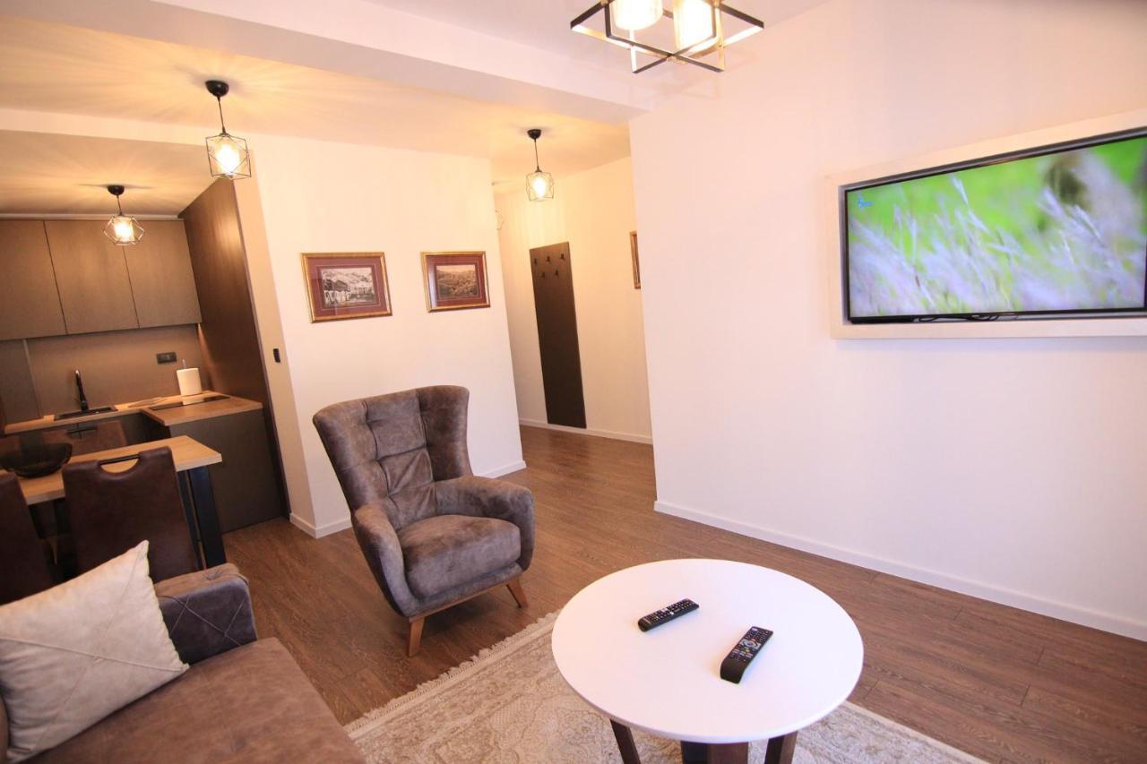 Apartmani Fantasia Cetinje Ngoại thất bức ảnh
