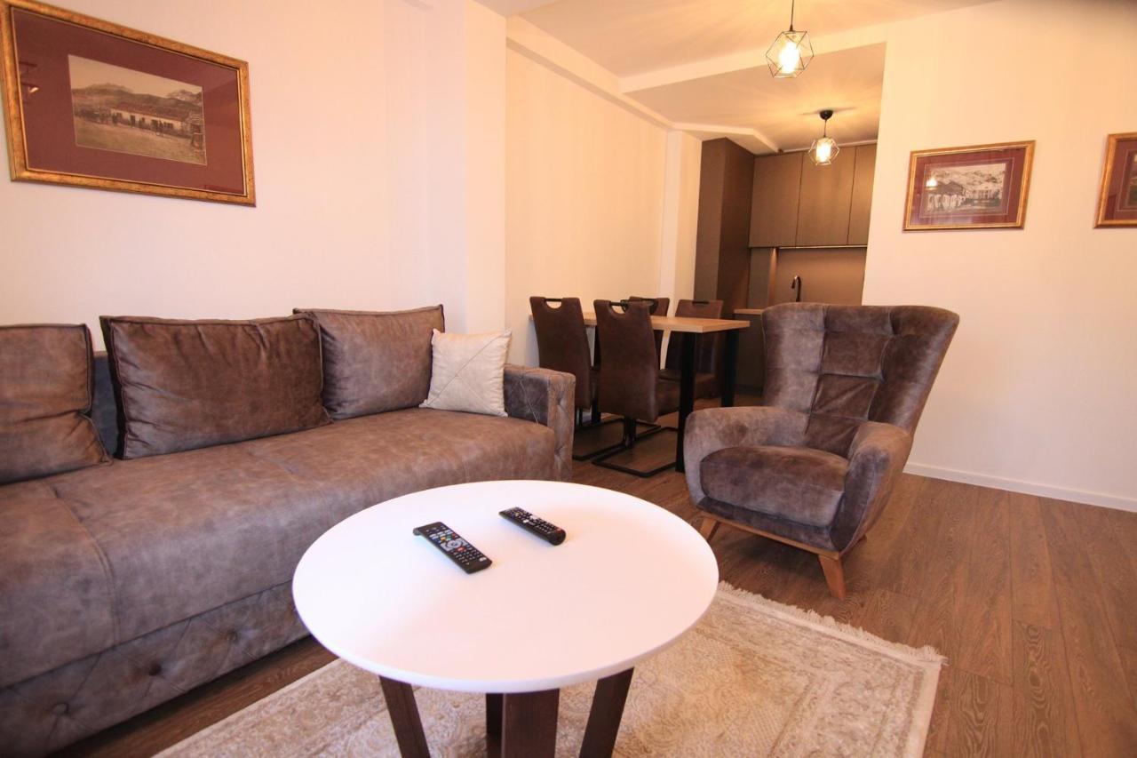 Apartmani Fantasia Cetinje Ngoại thất bức ảnh
