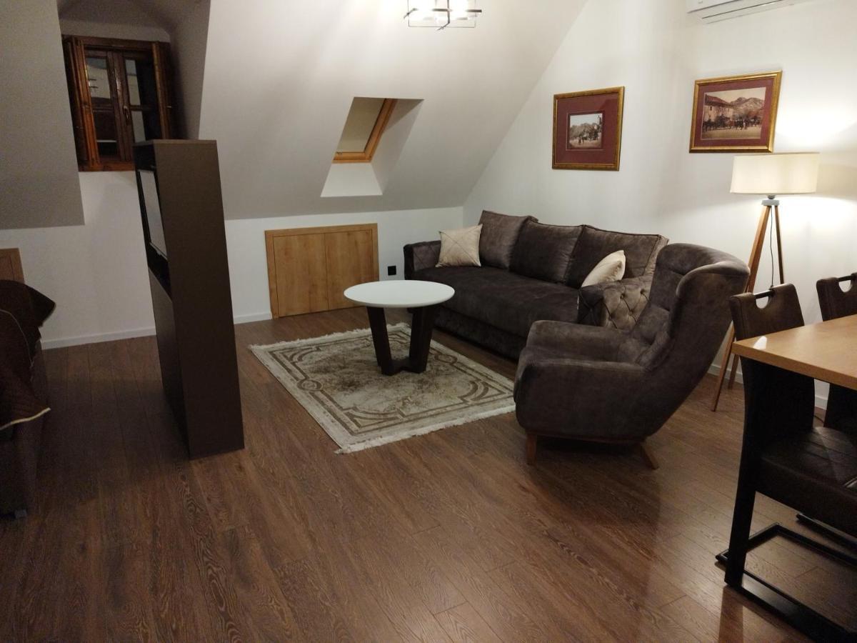 Apartmani Fantasia Cetinje Ngoại thất bức ảnh